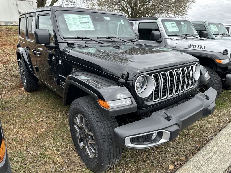 2024 Jeep Wrangler 4-door SaharaImage 3