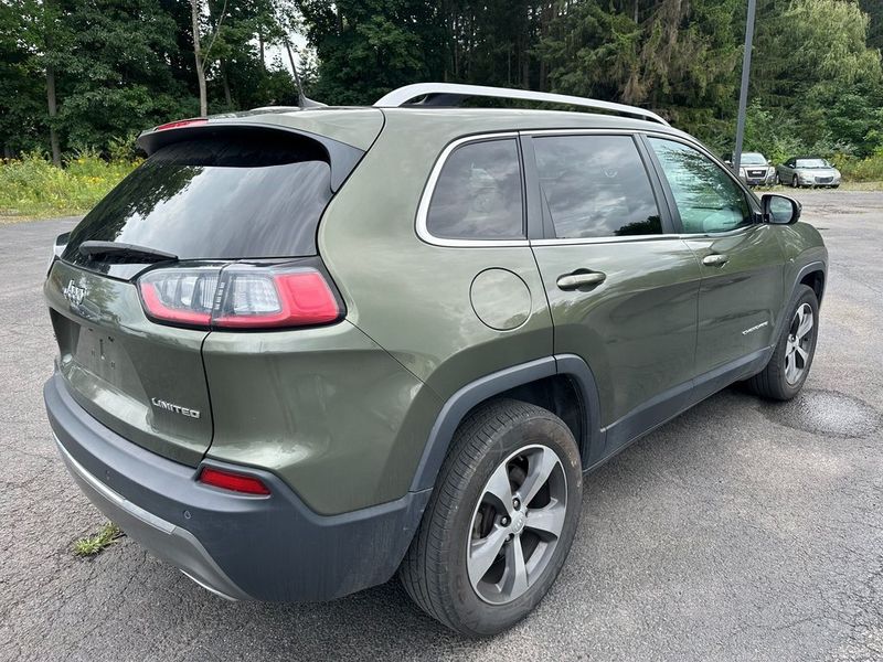 2019 Jeep Cherokee LimitedImage 13