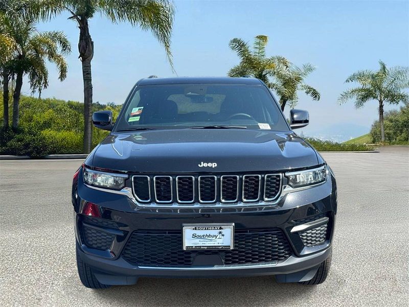 New 2026 Jeep Grand Cherokee Laredo X 4x2