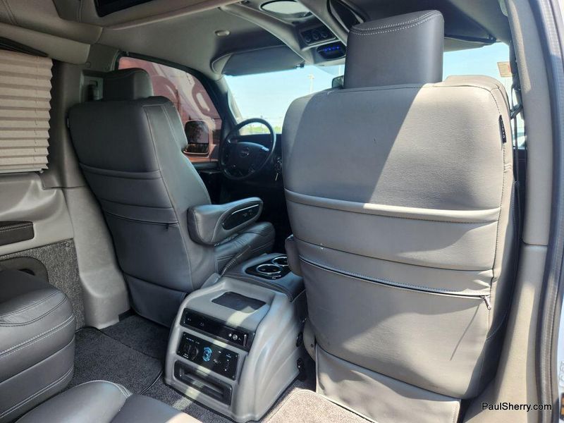 2022 GMC Savana Image 51