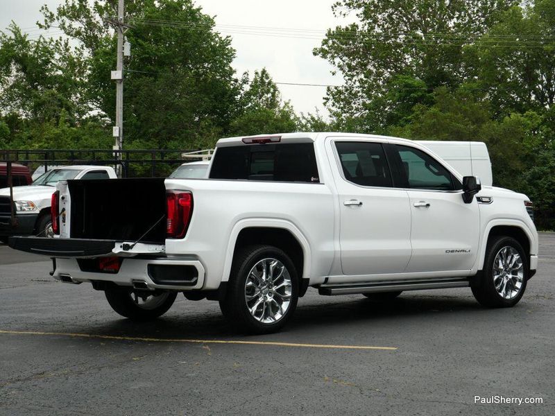 2023 GMC Sierra 1500 DenaliImage 11