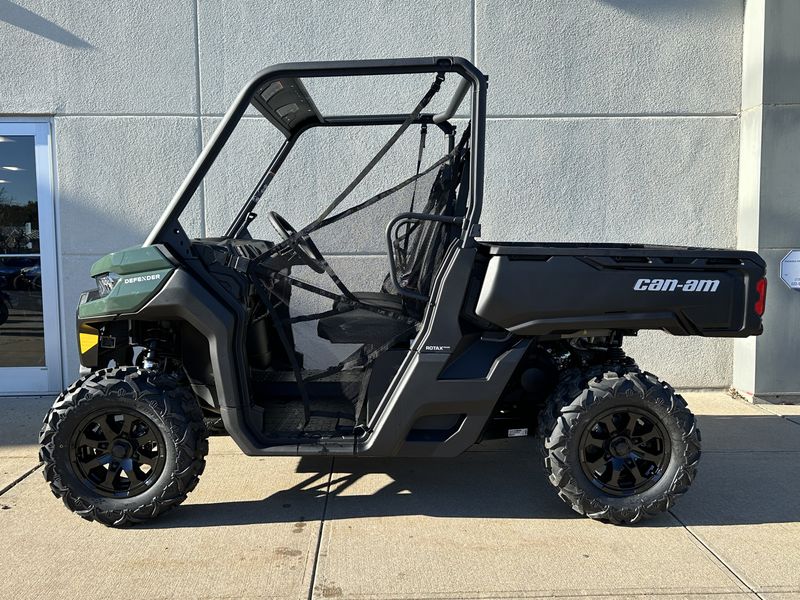 2024 Can-Am DEFENDER DPS HD7Image 2