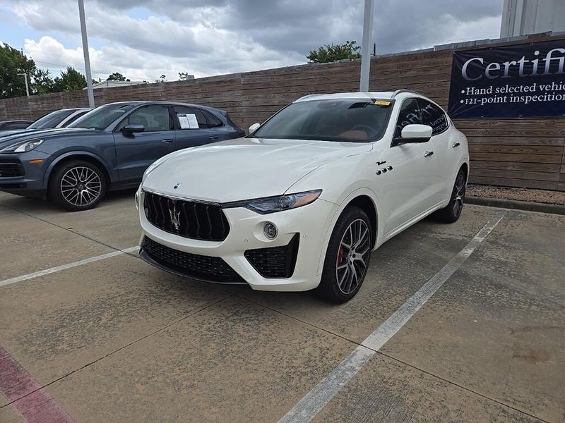 2022 Maserati Levante ModenaImage 1