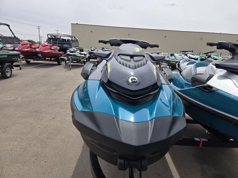 NEW 2026 SEADOO WAKE 170 WITH SOUND SYSTEM Image 4