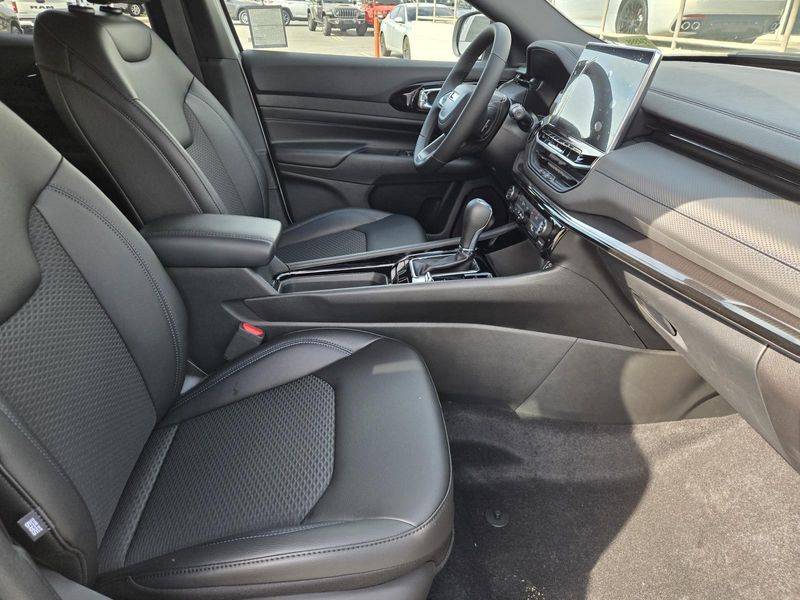New 2026 Jeep Compass Latitude Altitude 4x4