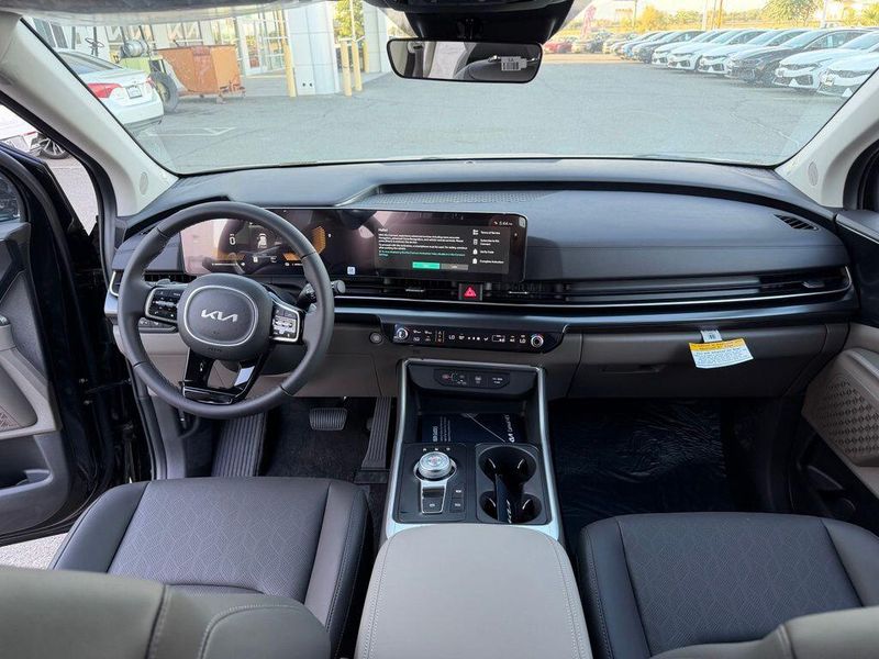 New 2026 Kia Carnival Hybrid LXSImage 16