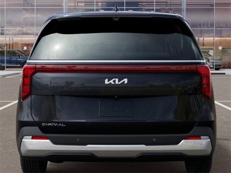 2025 Kia Carnival EXImage 13