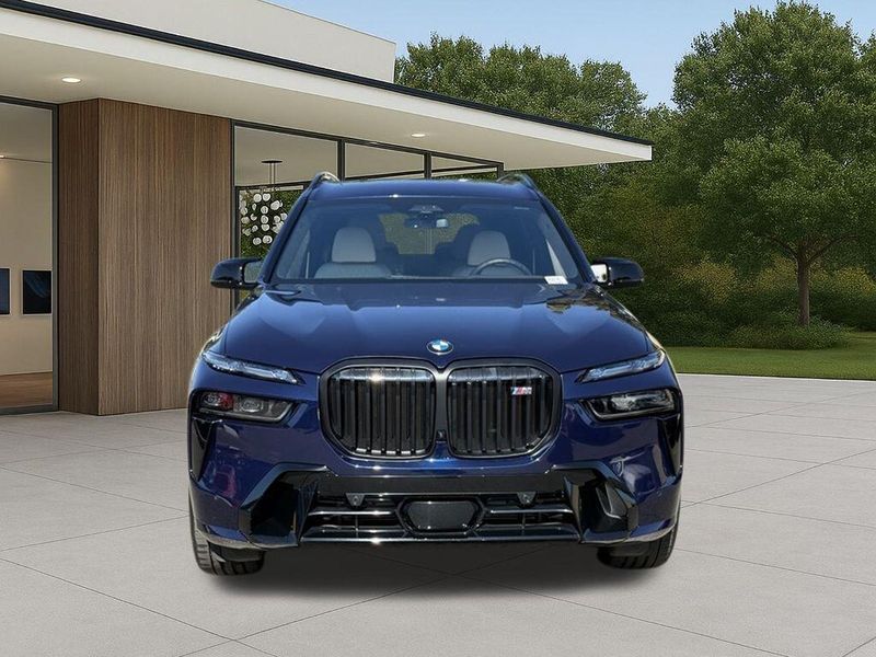 Used 2026 BMW X7 M60iImage 4