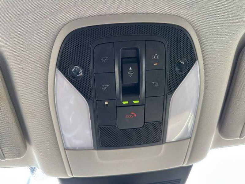 2023 INFINITI QX50 LuxeImage 37