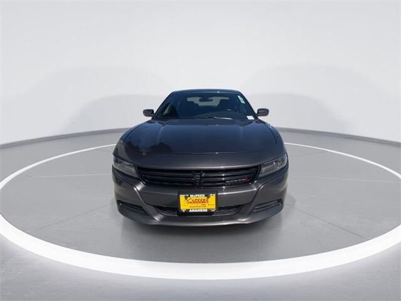 2021 Dodge Charger SXTImage 3