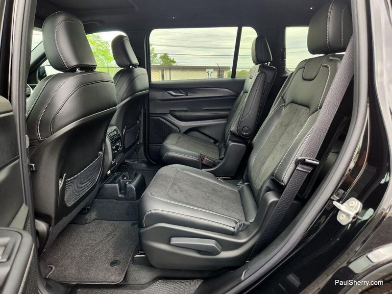 2025 Jeep Grand Cherokee L Altitude X 4x4Image 52