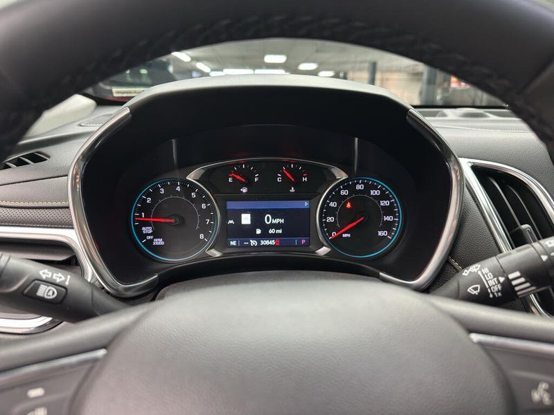 Used 2024 Chevrolet Equinox PremierImage 9