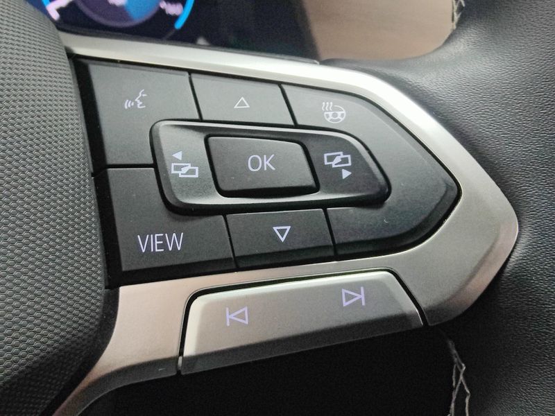 Used 2024 Volkswagen Atlas SE AWD w/TechnologyImage 30