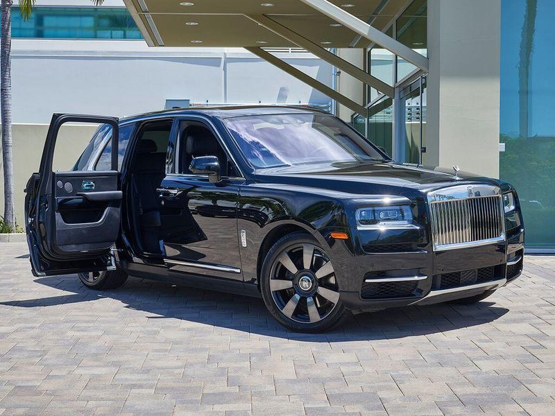 Used 2024 Rolls-Royce Cullinan Image 6