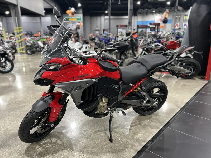 New 2025 Ducati MULTISTRADA V4 Image 38