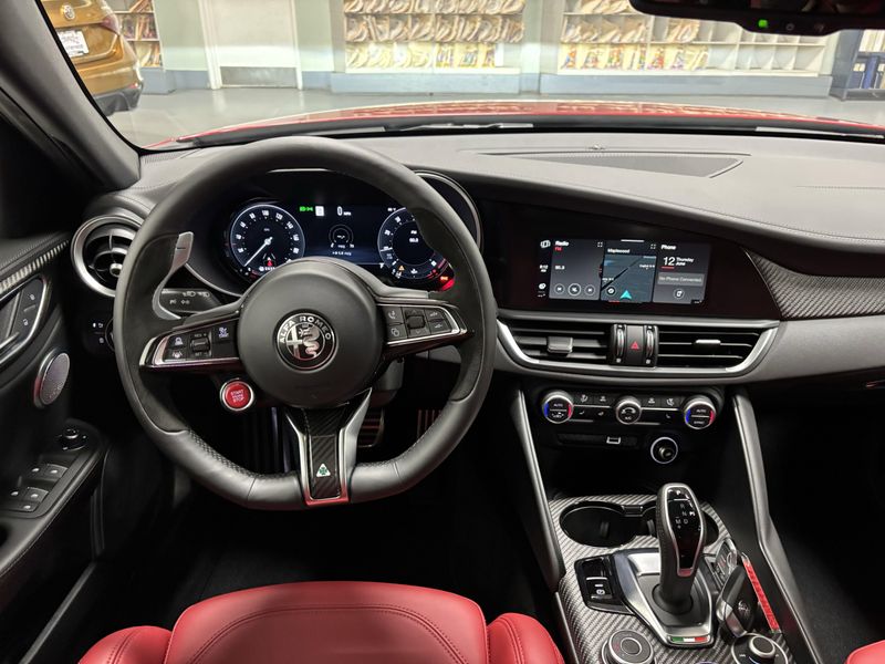 2024 Alfa Romeo Giulia Quadrifoglio Carbon RwdImage 16