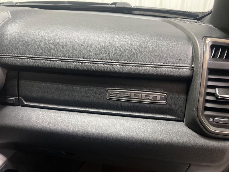2019 RAM 1500 RebelImage 16