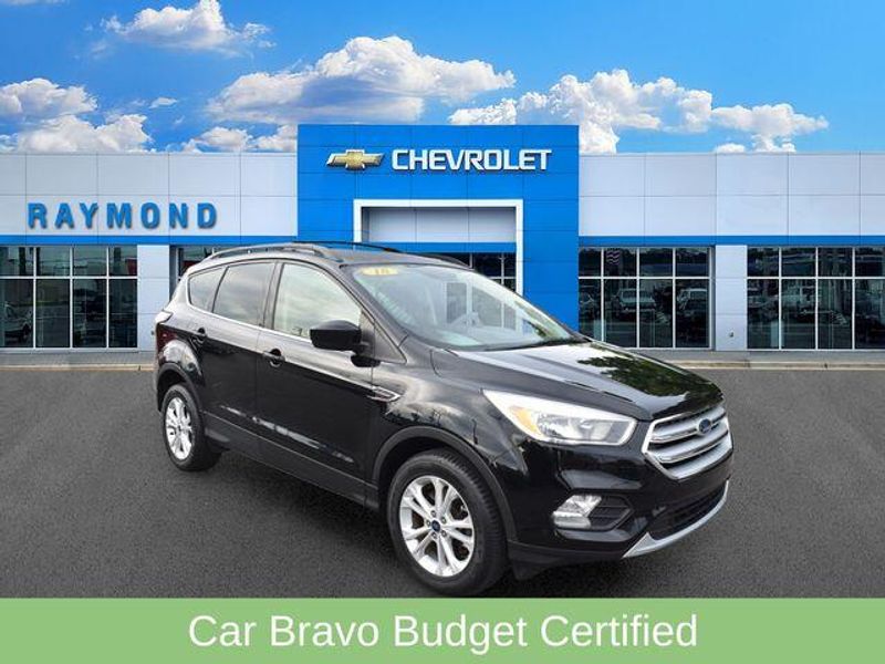 Used 2018 Ford Escape SEImage 1