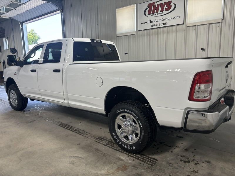 2024 RAM 3500 Tradesman Crew Cab 4x4 8