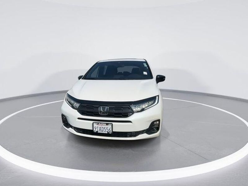 Used 2025 Honda Odyssey Sport-LImage 3