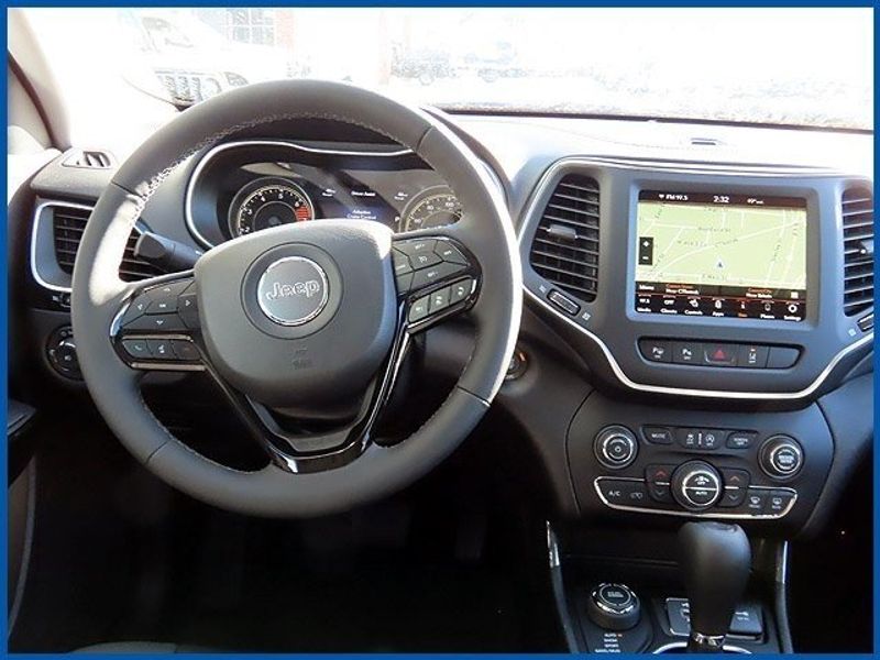 2023 Jeep Cherokee AltitudeImage 12