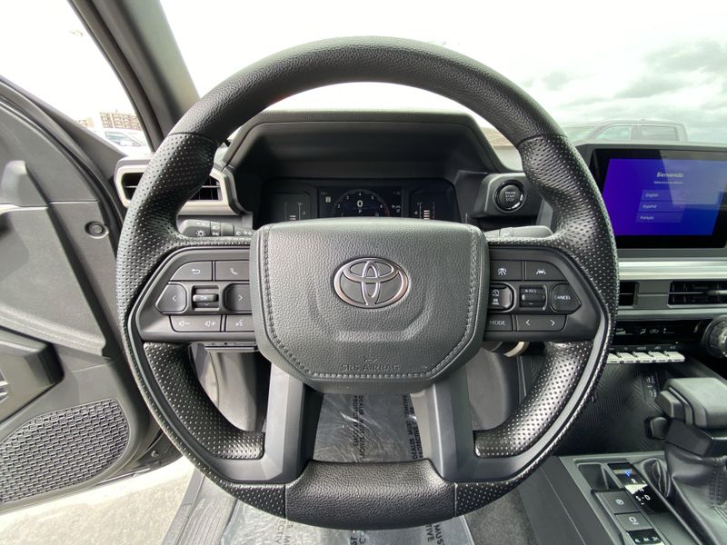 2025 Toyota Tacoma SR5Image 25