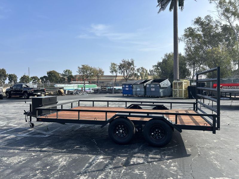 New 2025 Zieman F-814 WIDE BODY Image 13