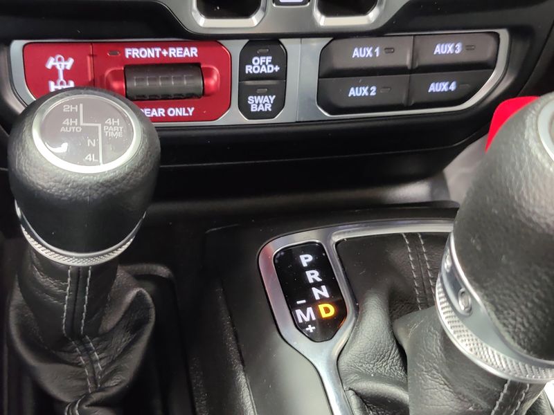 Used 2024 Jeep Wrangler 4xE Rubicon Hardtop w/NavImage 23