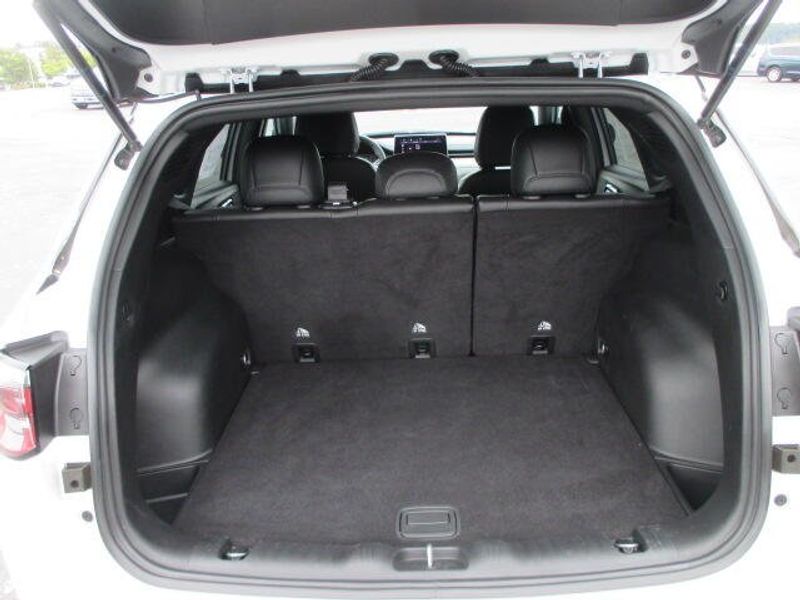 Used 2024 Jeep Compass LimitedImage 9