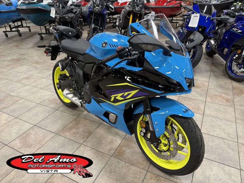 New 2026 Yamaha YZF-R7 Image 1