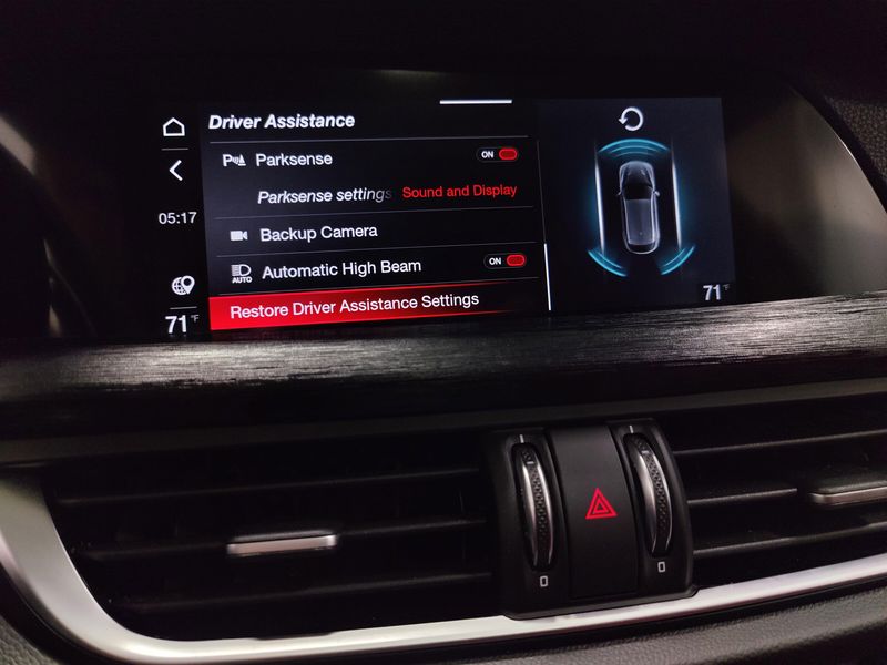 Used 2023 Alfa Romeo Stelvio Sprint AWD w/Sunroof/NavImage 11