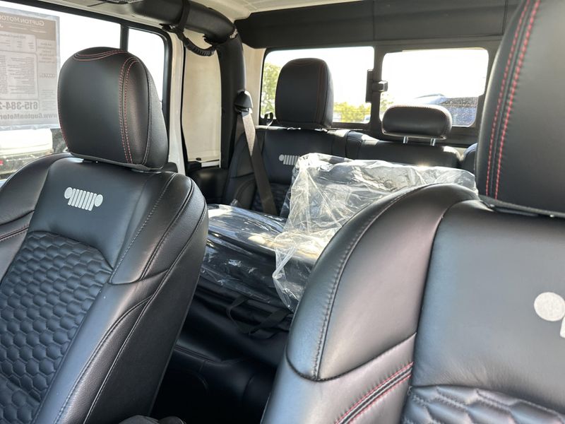 Used 2022 Jeep Gladiator RubiconImage 25