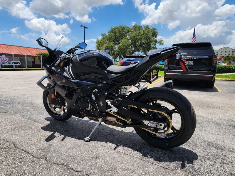 2026 BMW S 1000 RRImage 6