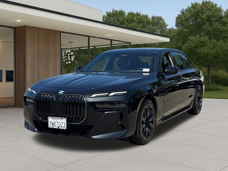 Used 2026 BMW 7 Series 740iImage 2