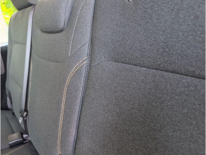 Used 2025 Jeep Wrangler SaharaImage 30