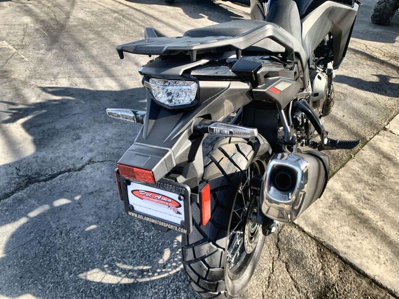 New 2025 Suzuki V-STROM 800DE Image 17