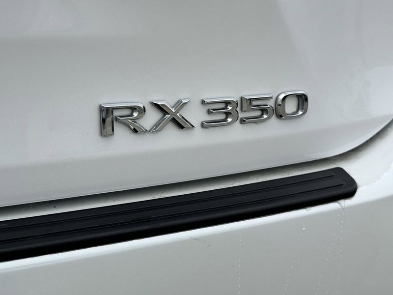 2022 Lexus RX 350Image 12