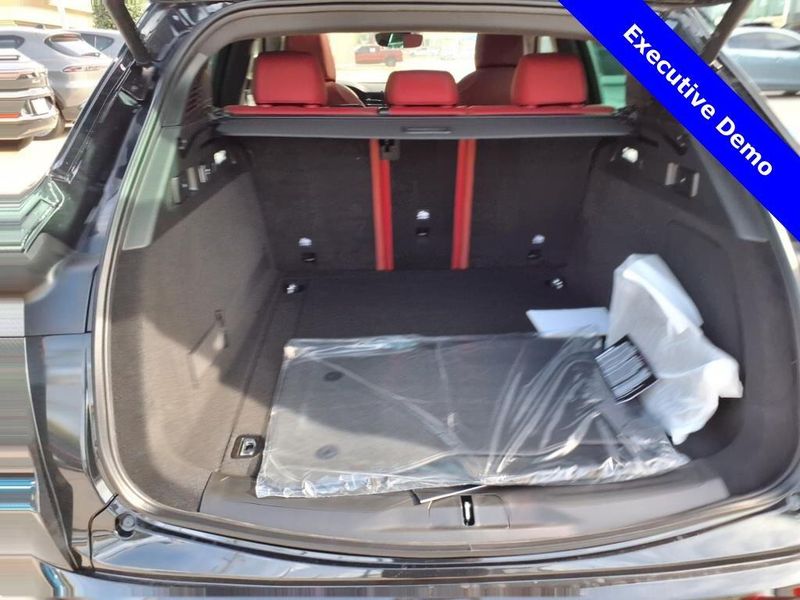 New 2025 Maserati Grecale Image 10