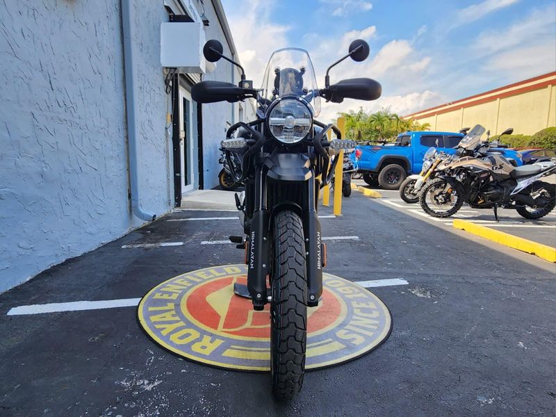 New 2026 Royal Enfield HIMALAYAN 450 Image 2
