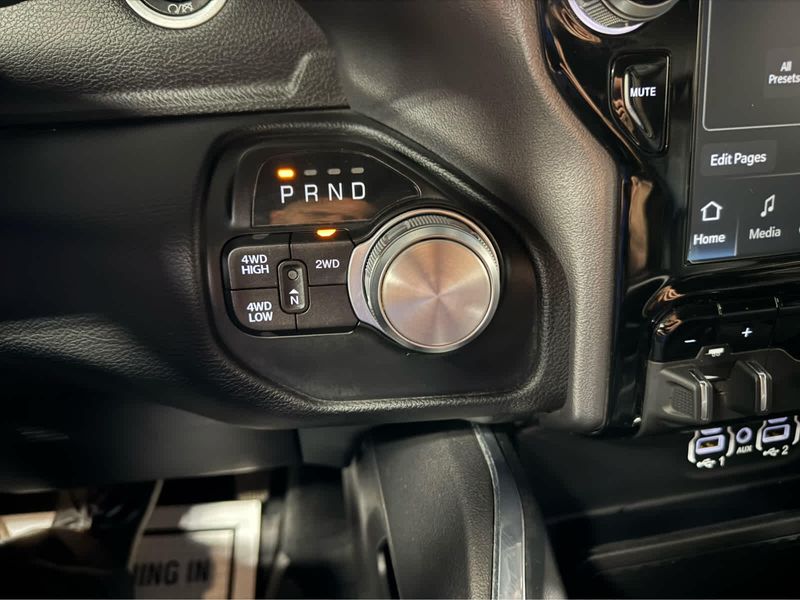2024 Ram 2500 Laramie photo 21