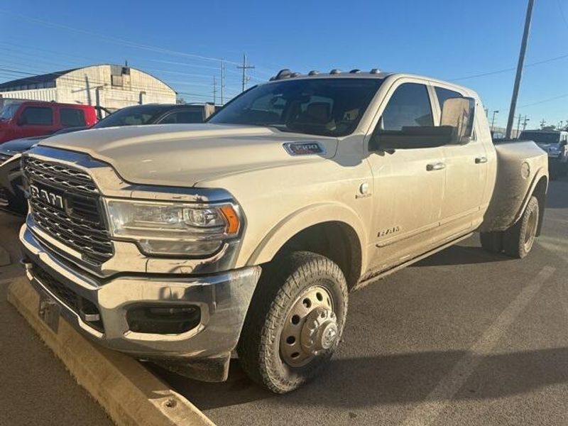 2019 RAM 3500 LimitedImage 1