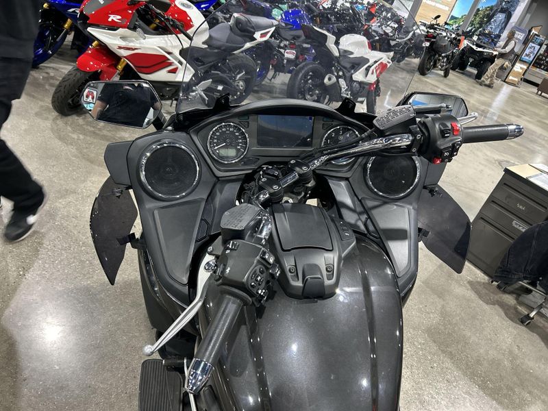 Used 2018 Yamaha Star Venture Image 20