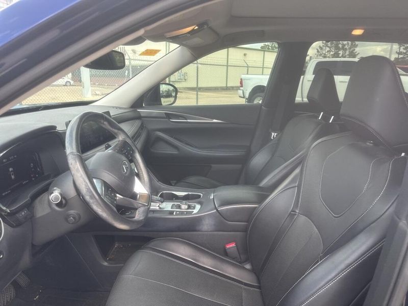 Used 2022 INFINITI QX60 LuxeImage 9