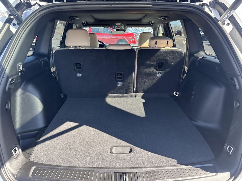 New 2026 Jeep Grand Cherokee Limited 4x4Image 9