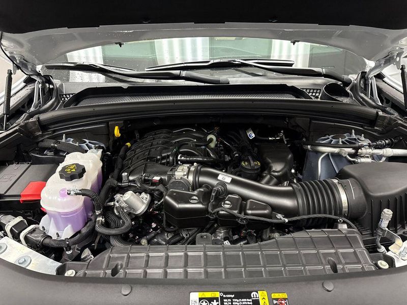 New 2025 Jeep Grand Cherokee Limited 4x4Image 6