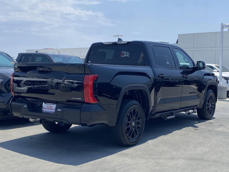 New 2025 Toyota Tundra Limited HybridImage 3