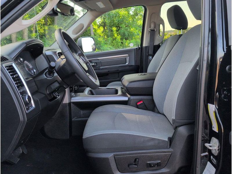 2023 RAM 1500 Classic SLTImage 10