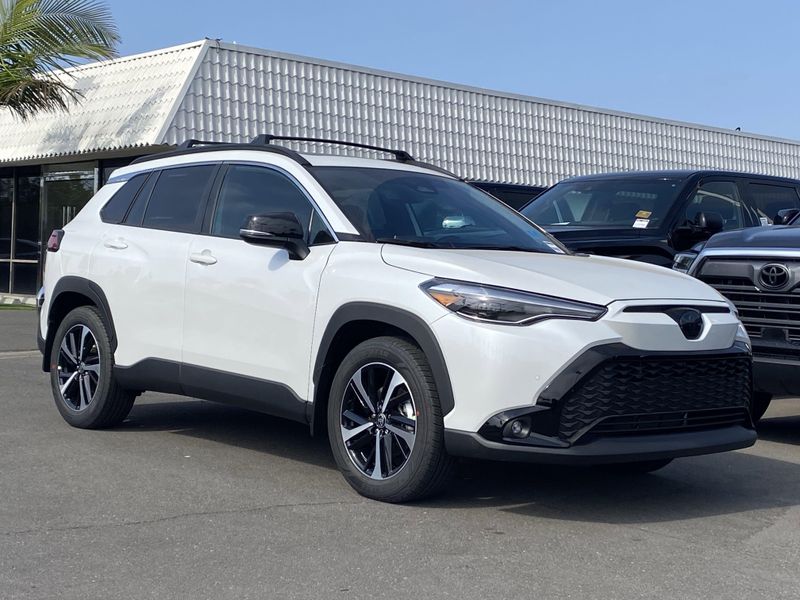 New 2025 Toyota Corolla Cross Image 2