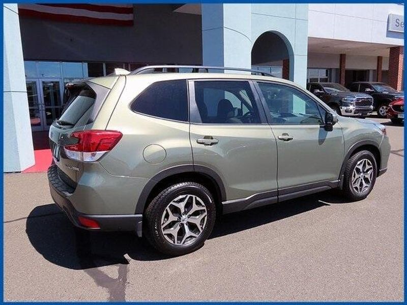 Used 2019 Subaru Forester PremiumImage 7