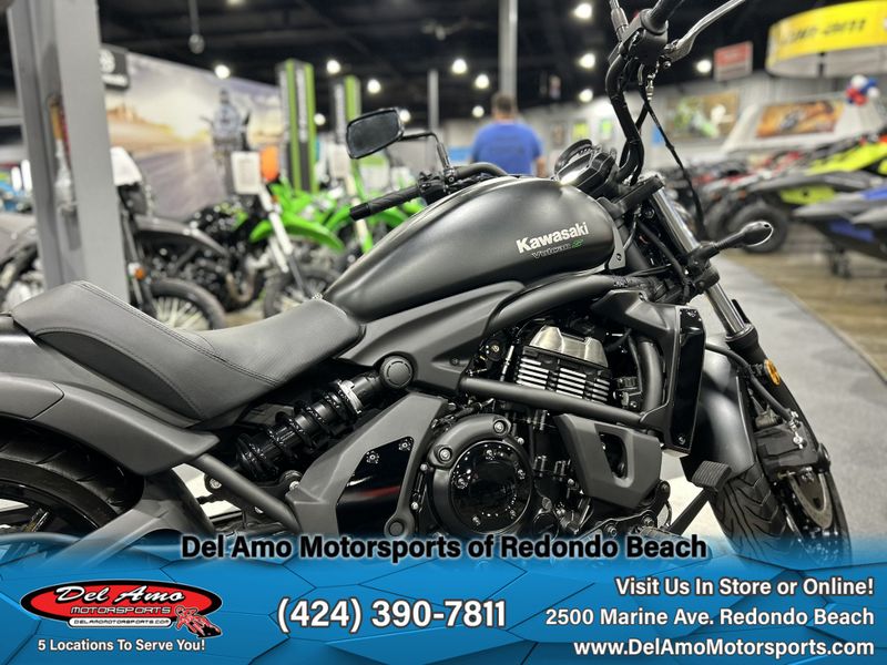 2024 Kawasaki EN650CRFNL-BK1  in a METALLIC FLAT SPARK BLACK exterior color. Del Amo Motorsports of Redondo Beach (424) 304-1660 delamomotorsports.com 